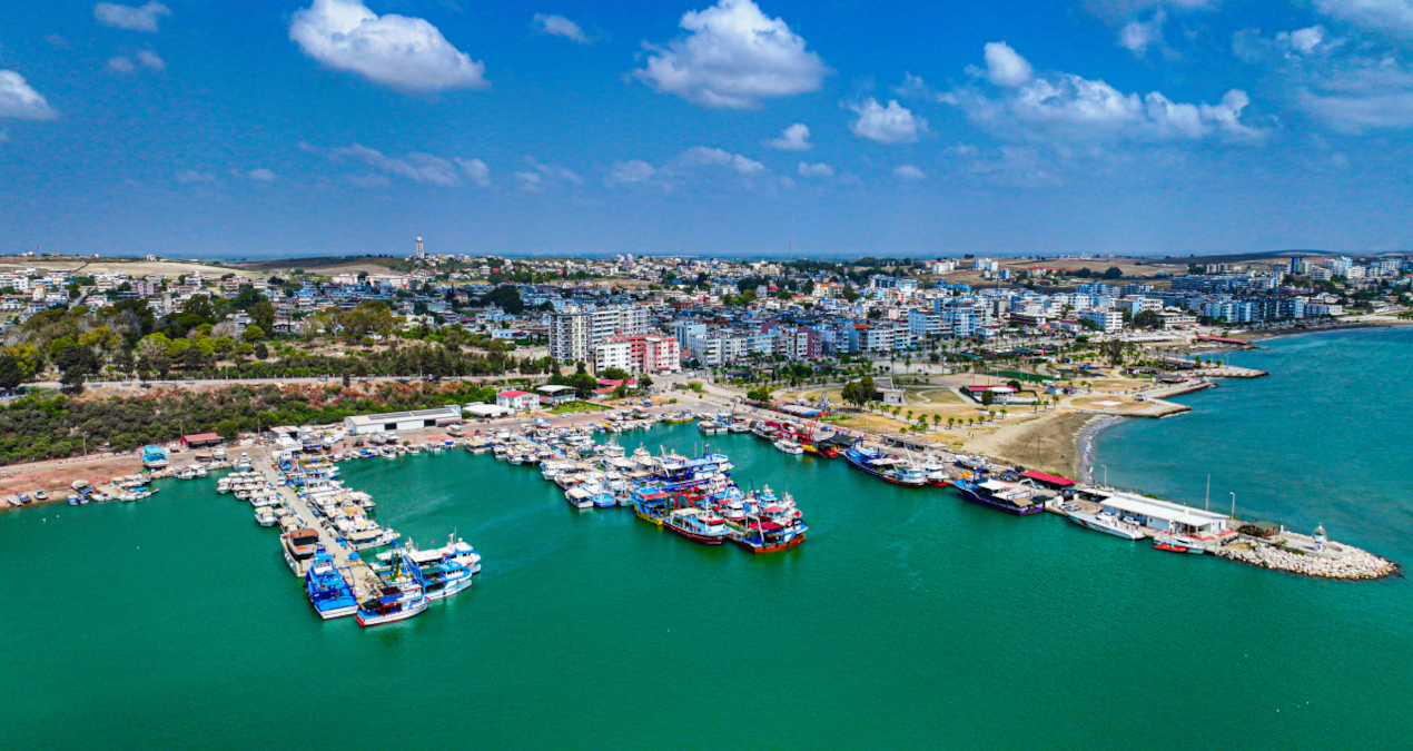 akdenizli balikcilar mavi sularla bulusuyor LUqkYeDe