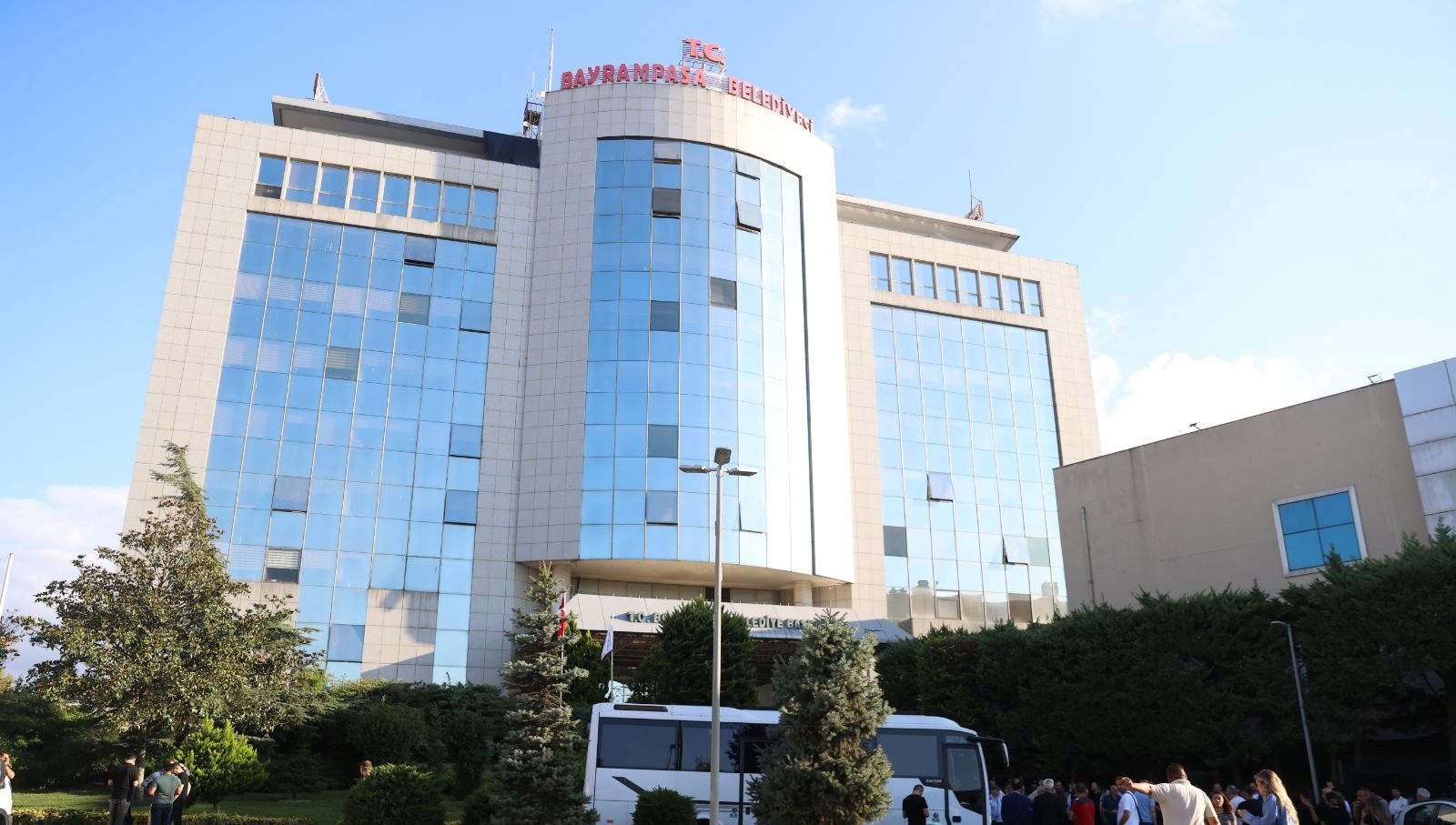 bayrampasa belediyesine yolsuzluk sorusturmasi depremzededen rusvet istendi iddiasi eEEsgza7