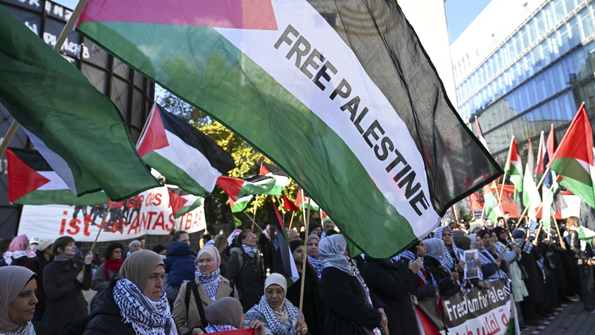 almanyadan filistine destek israilin isledigi soykirim protesto edildi VgtLkgkf.jpg
