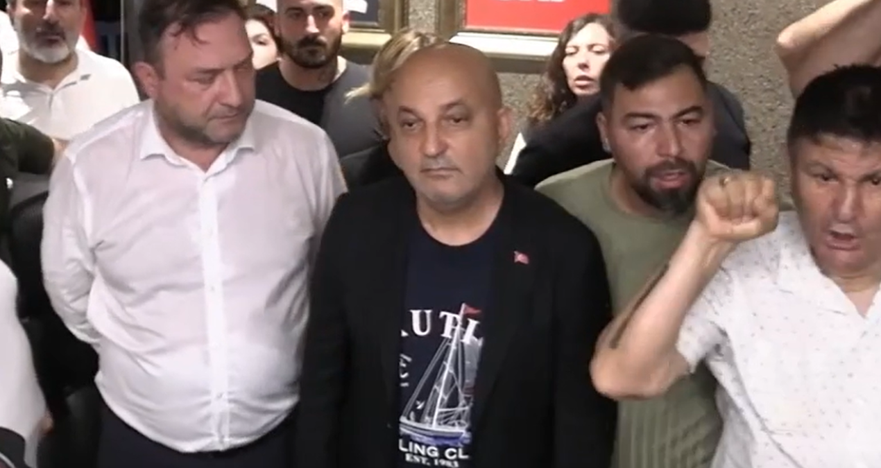 CHP baskıncısı hırsız çıktı